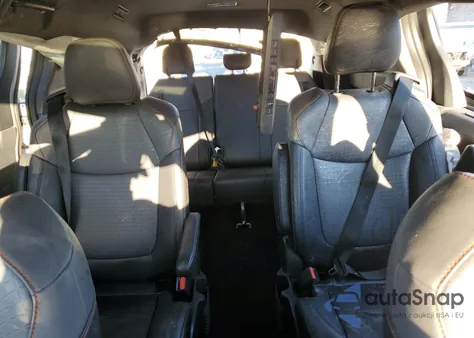 2023 Toyota Sienna Xse z USA, uszkodzony, nr VIN 5TDXRKEC4PS164846